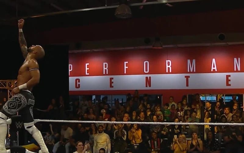 WWE Bringing Back Live Crowd This Week For RAW & SmackDown