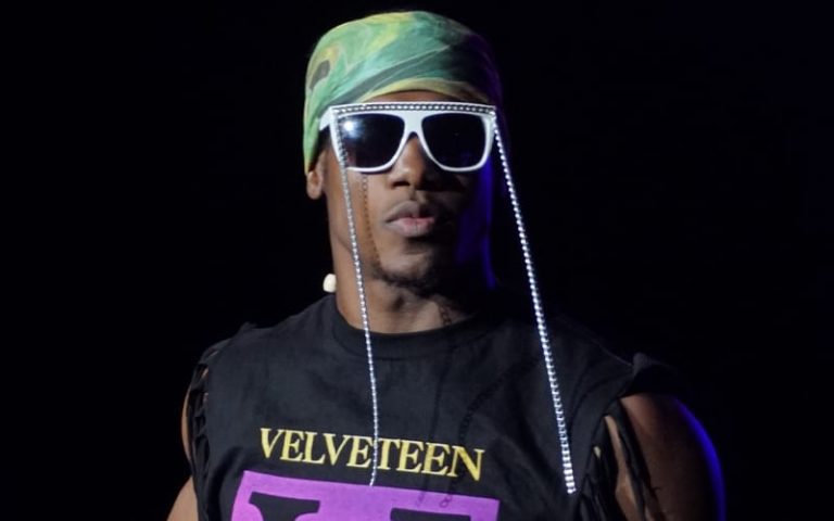 Velveteen Dream Claims Explicit Photo Was STOLEN & Sent Without Consent To Minors