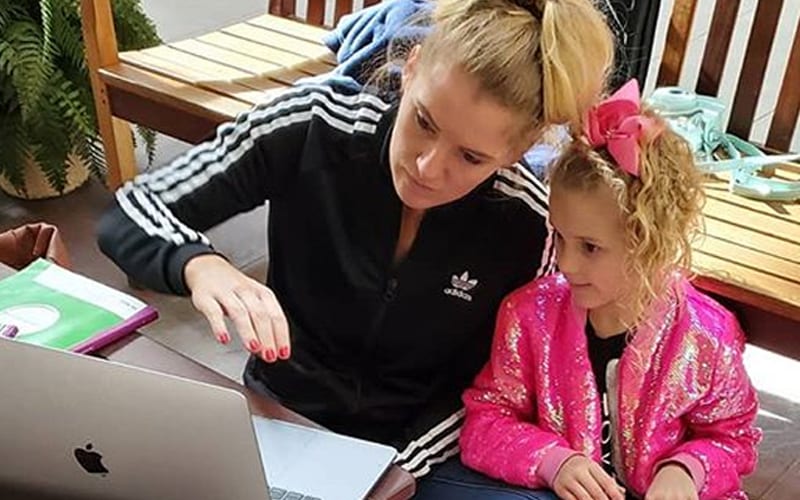 Lacey Evans Fires Back At Fan For Saying She Shouldn’t Be Homeschooling Her Daughter