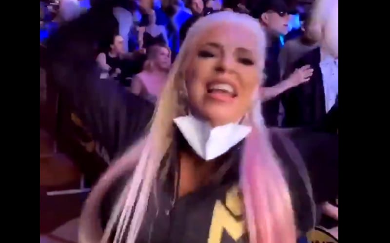 Dana Brooke Takes Fire From Fans For Not Wearing A Mask During Event