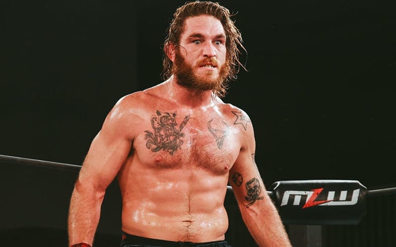 Tom Lawlor Announces Positive COVID-19 Test Result