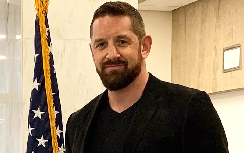 Wade Barrett Becomes A United States Citizen