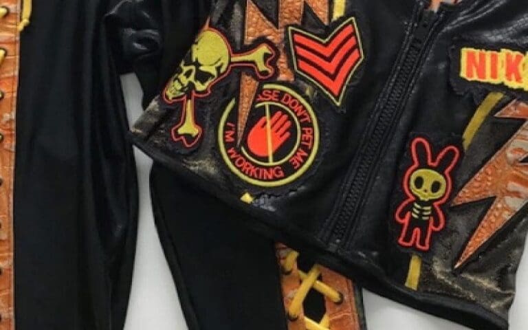 Nikki Cross Shows Off New Gear Before WWE RAW