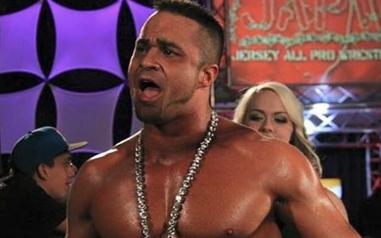 Watch Teddy Hart Get Ejected From Venue During WrestleMania Weekend Event