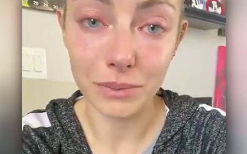 Alexa Bliss Has Emotional Breakdown While Talking About The Death of Her Pet Pig Larry Steve