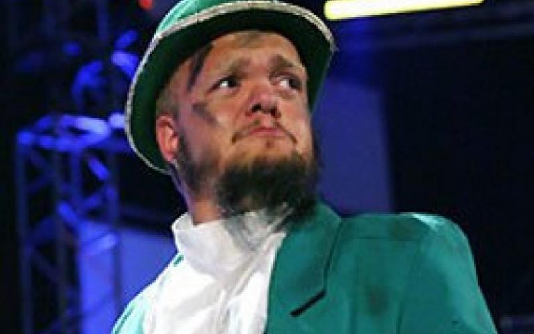 Fit Finlay Once Legitimately Tried to Sell Hornswoggle