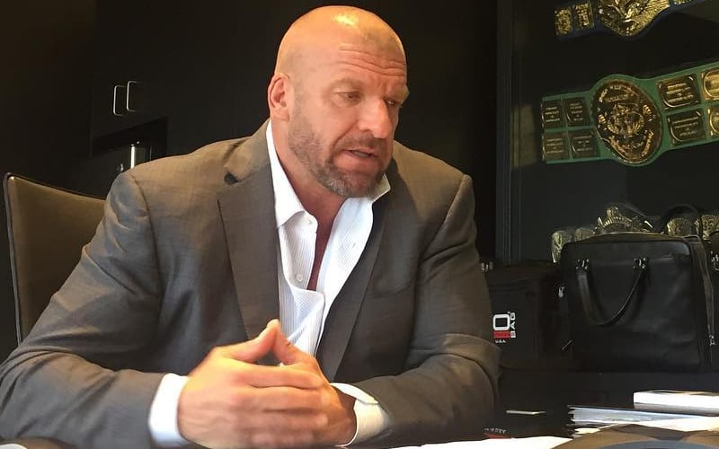 Triple H Helping Out A Lot Backstage During WWE SmackDown