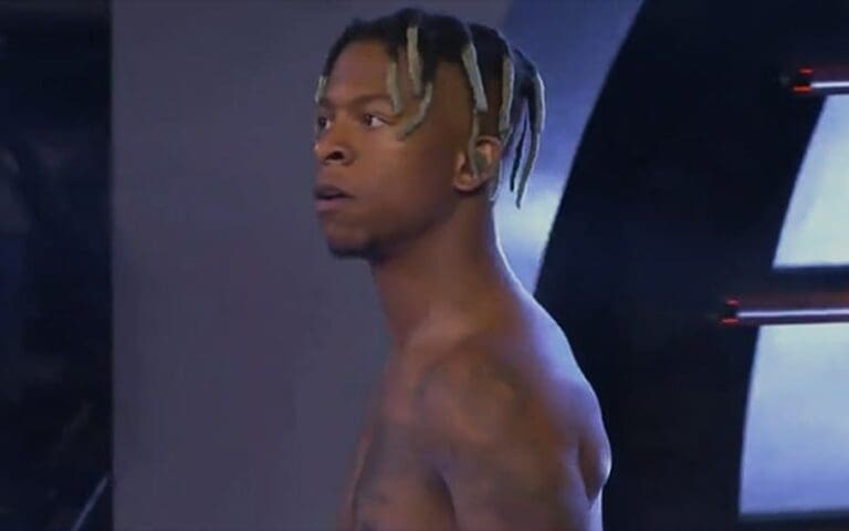 Lio Rush Indicates that Beef with Mark Henry Has Been Squashed