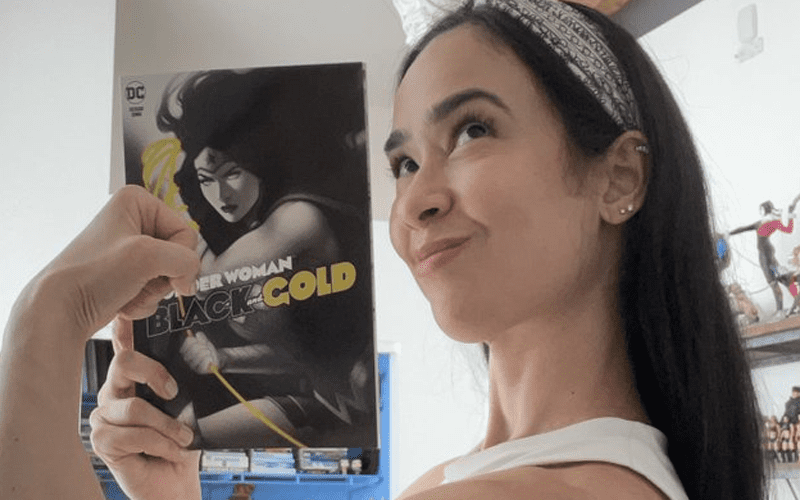 AJ Lee Shows Off New Wonder Woman Comic She Wrote