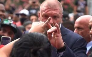 Triple H & Stephanie McMahon Meet With Fans Before WWE SmackDown