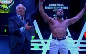 Ric Flair Appears At AAA TripleMania Alongside Andrade El Idolo