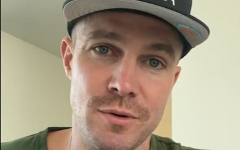 Stephen Amell Set To Appear At AEW Dynamite: Grand Slam