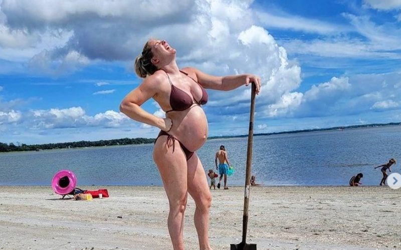 Aj Lee Bikini Porn - Lacey Evans Shows Off Baby Bump With Beach Bikini Photos