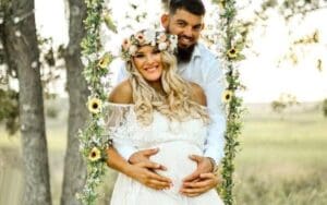 Lacey Evans Delivers Second Child Via Home Waterbirth