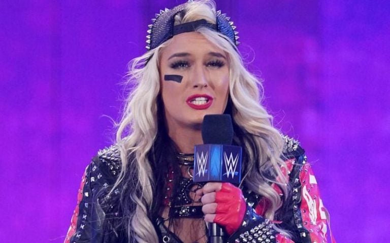 Toni Storm Flew Herself Home From WWE’s Holiday Tour