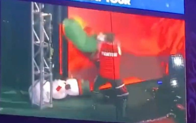 Kevin Owens Rages & Destroys WWE’s Christmas Decorations