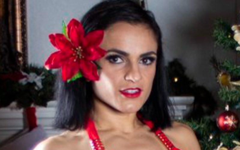 Thunder Rosa Wishes Her Filthy Animal Fans A Merry Christmas With Smoking Photo Drop