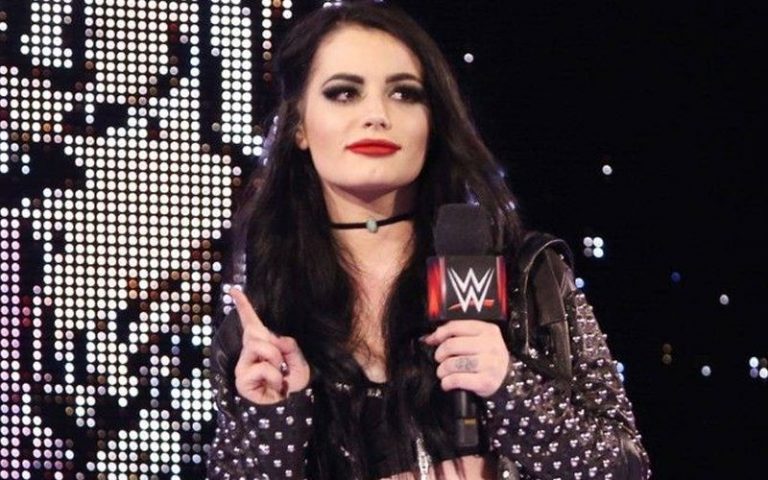 Paige Announces She Is Leaving WWE Next Month