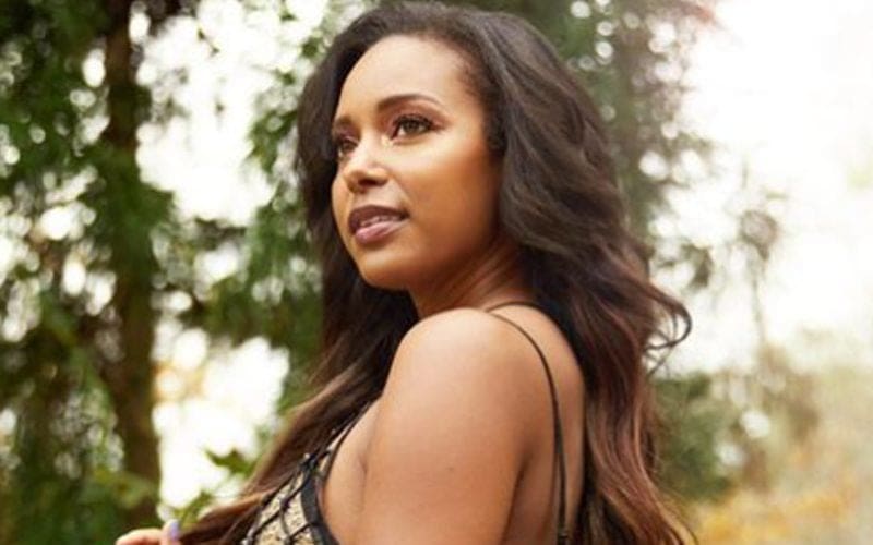 Brandi Rhodes Prefers Monday Funday In Sizzling Black Bikini Drop