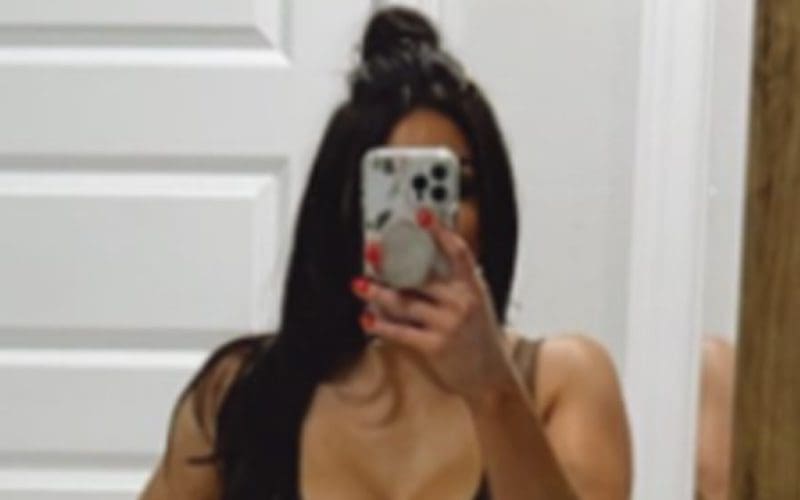 Jessica McKay Is All About Wednesday Vibes In Stunning Mirror Selfie Drop