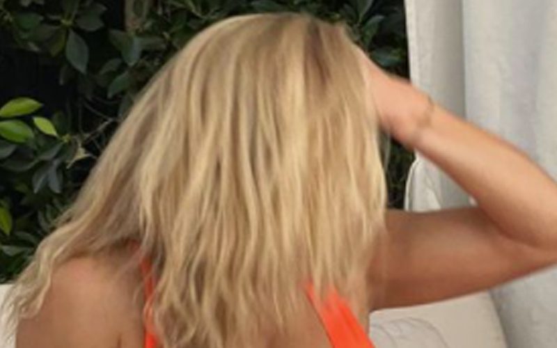Lana Stuns In Gorgeous Orange Bikini Drop