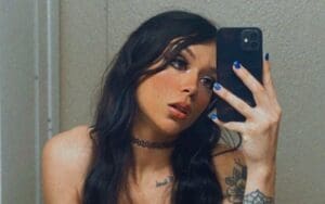 Cora Jade Turns Heads With Super Revealing Mirror Selfie