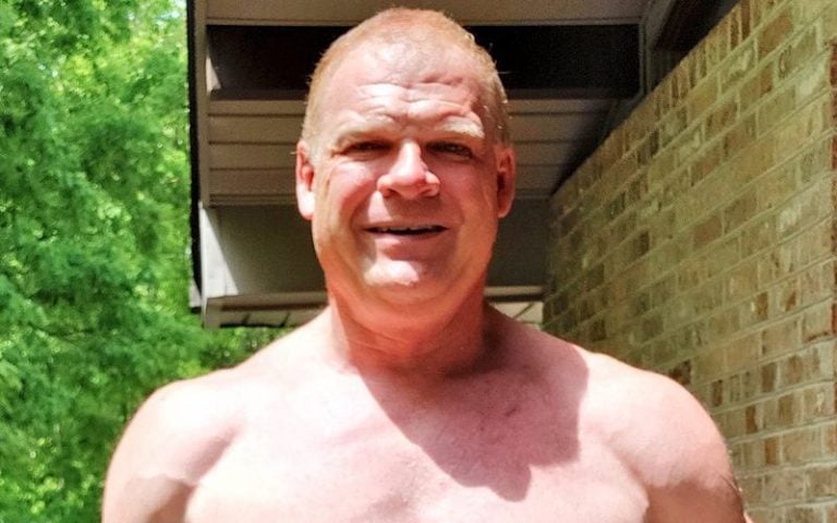 Kane Stuns Fans While Flexing In New Shirtless Photo