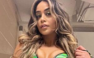 Aliyah Feels Cute In Stunning Green Ring Gear Photo Drop