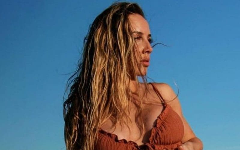 Chelsea Green Soaks Up The Sun In Stunning Bikini Photo Drop