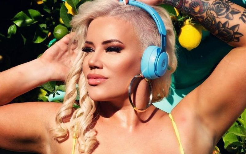 Taya Valkyrie Is ‘Bringing Sexy Back’ With Cut Out Swimsuit Photo Drop