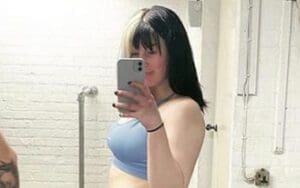 Blair Davenport Shows Off Max Muscle In Stunning Gym Selfie Drop