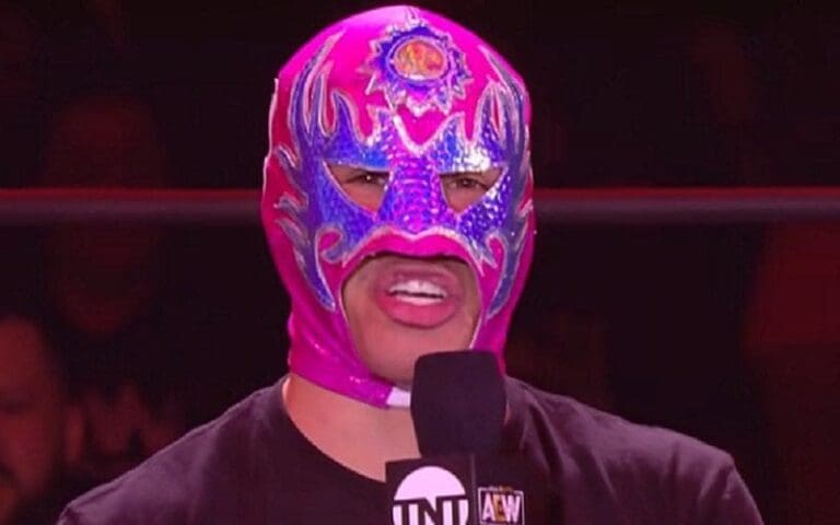Fuego Del Sol Shows Off Huge Neck Wound After Surgical Procedure
