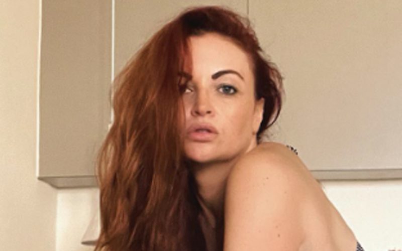 Maria Kanellis Turns Heads With Seductive Bedroom Photo Drop