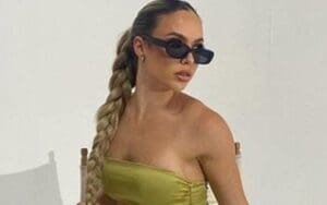 Sofia Cromwell Dazzles In Tight Cutout Green Dress Photo Drop