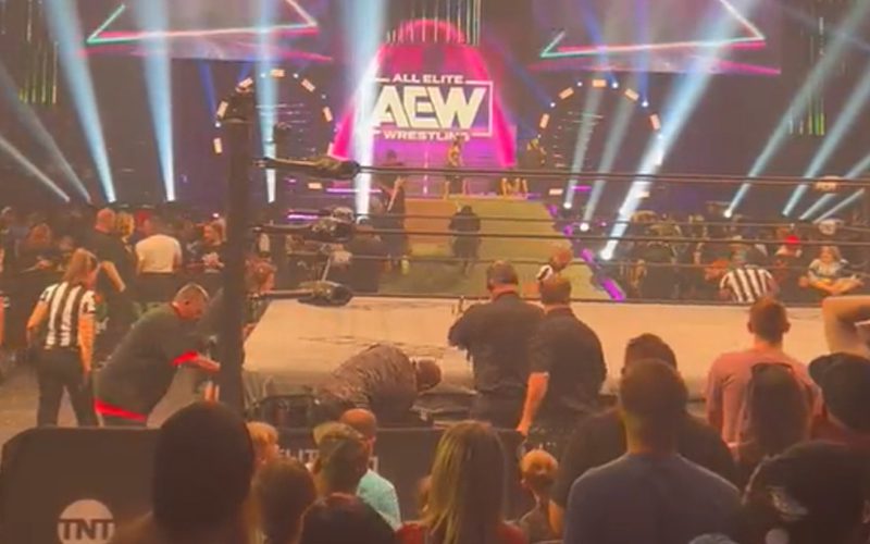 Tony Khan Apologizes To Fans After AEW Dynamite