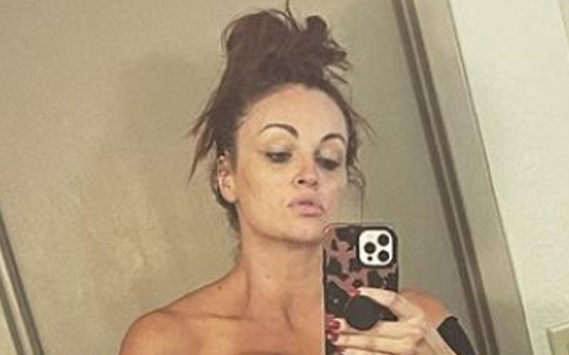 Maria Kanellis Shows Off Her Abs In Stunning Black Lingerie Photo Drop