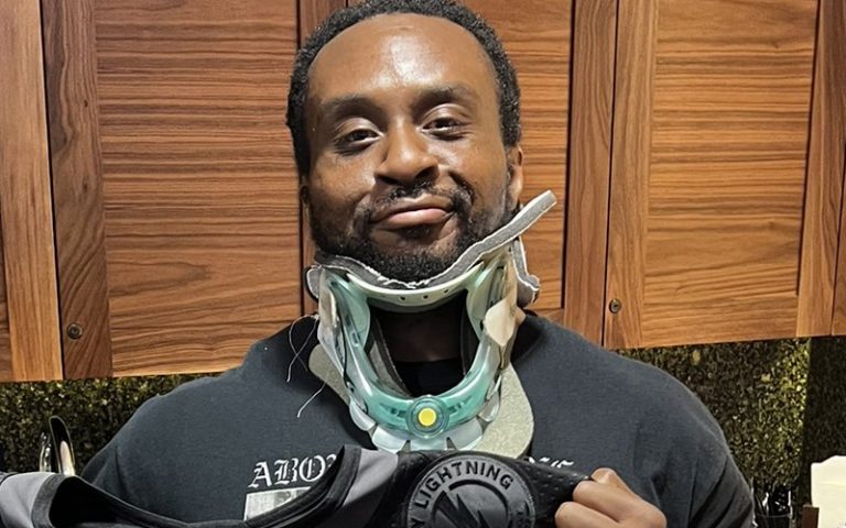 Big E Spotted Wearing Neck Brace At Tampa Bay Lightning Game