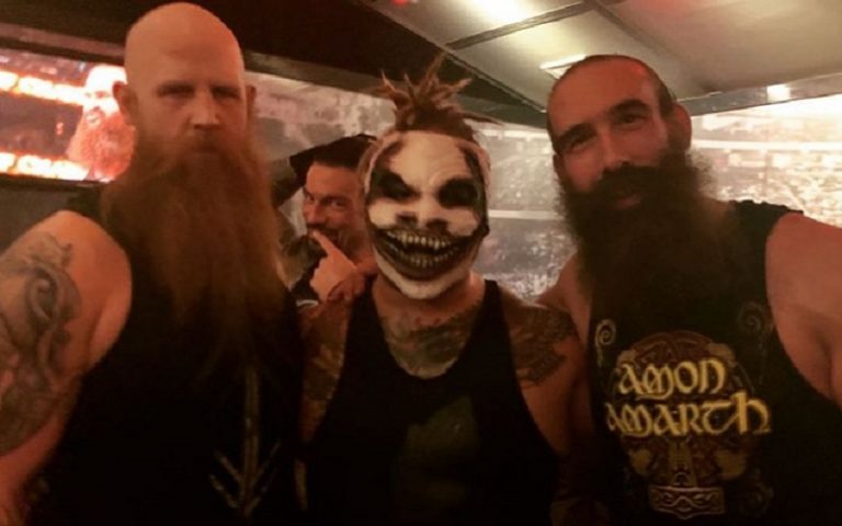 Bray Wyatt Reveals Unreleased Picture Of Roman Reigns Photobombing Wyatt Family