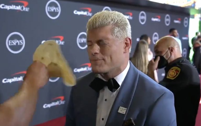Cody Rhodes Gets Hit With A Tortilla Slap At ESPN ESPY Awards