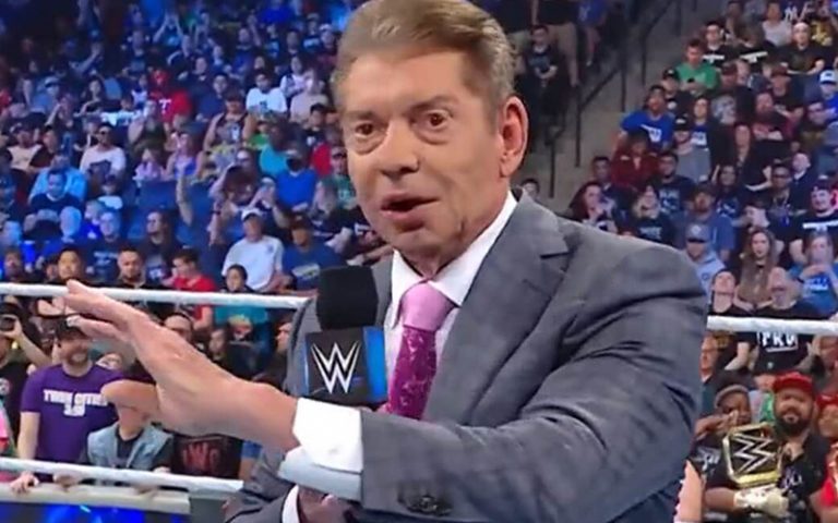 Vince McMahon Arrives Before SmackDown This Week