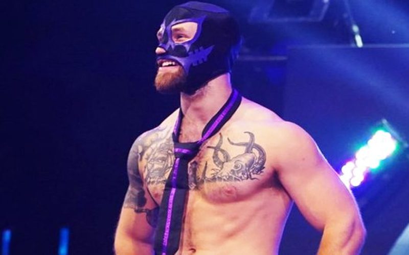 Alan Angels Was Uncomfortable Wrestling With A Mask In AEW