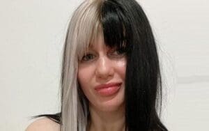 Blair Davenport Stuns In Revealing Selfie Drop