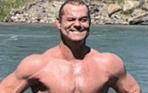 Harry Smith Flexes Shredded Physique In New Photos