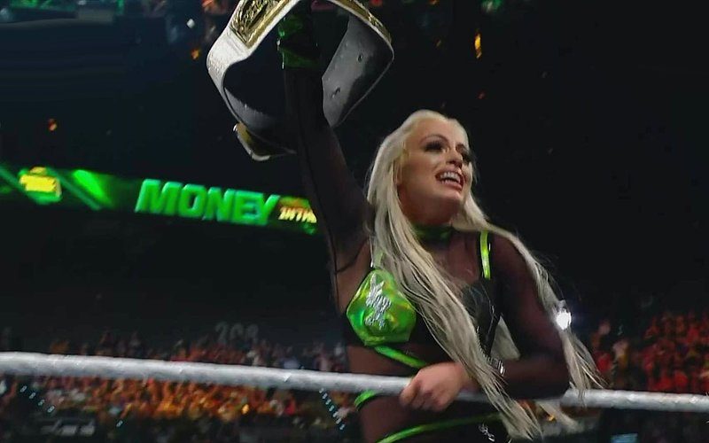 Liv Morgan Cashes In Money In The Bank Contract To Beat Ronda Rousey For SmackDown Women’s Title