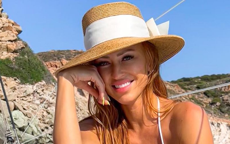 Summer Rae Sizzles On A Boat In Jaw-Dropping White Bikini Photo Drop