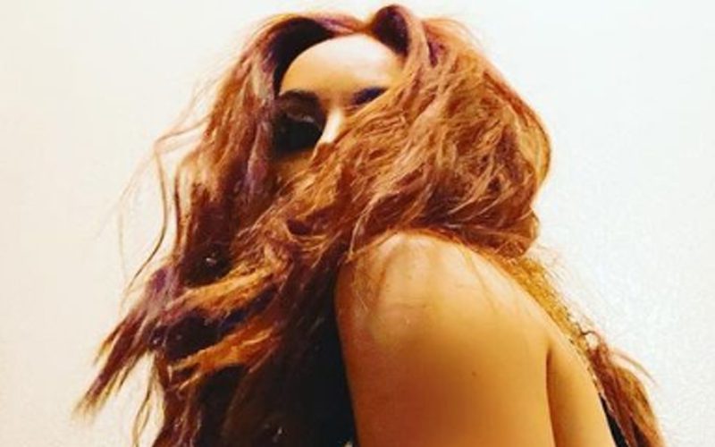 Maria Kanellis Drops A Steamy Swimsuit Photo For The Algorithm