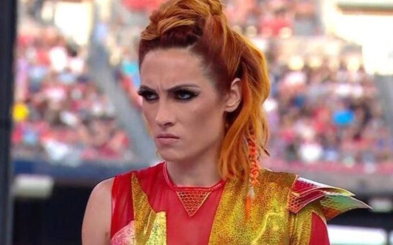 Becky Lynch Might Need Surgery For Shoulder Injury