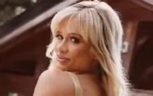 Scarlett Bordeaux Drops Unbelievable Behind-The-Scenes Video From Smoldering Photo Shoot