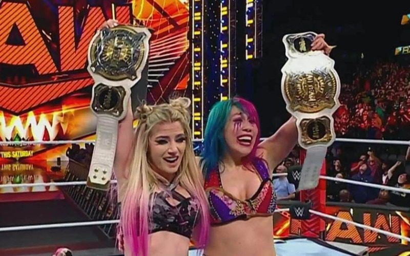 Alexa Bliss & Asuka Win Women’s Tag Titles During WWE Raw