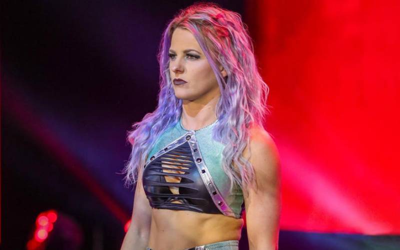 Candice LeRae Was Physically Cleared To Wrestle Six Weeks After Giving Birth